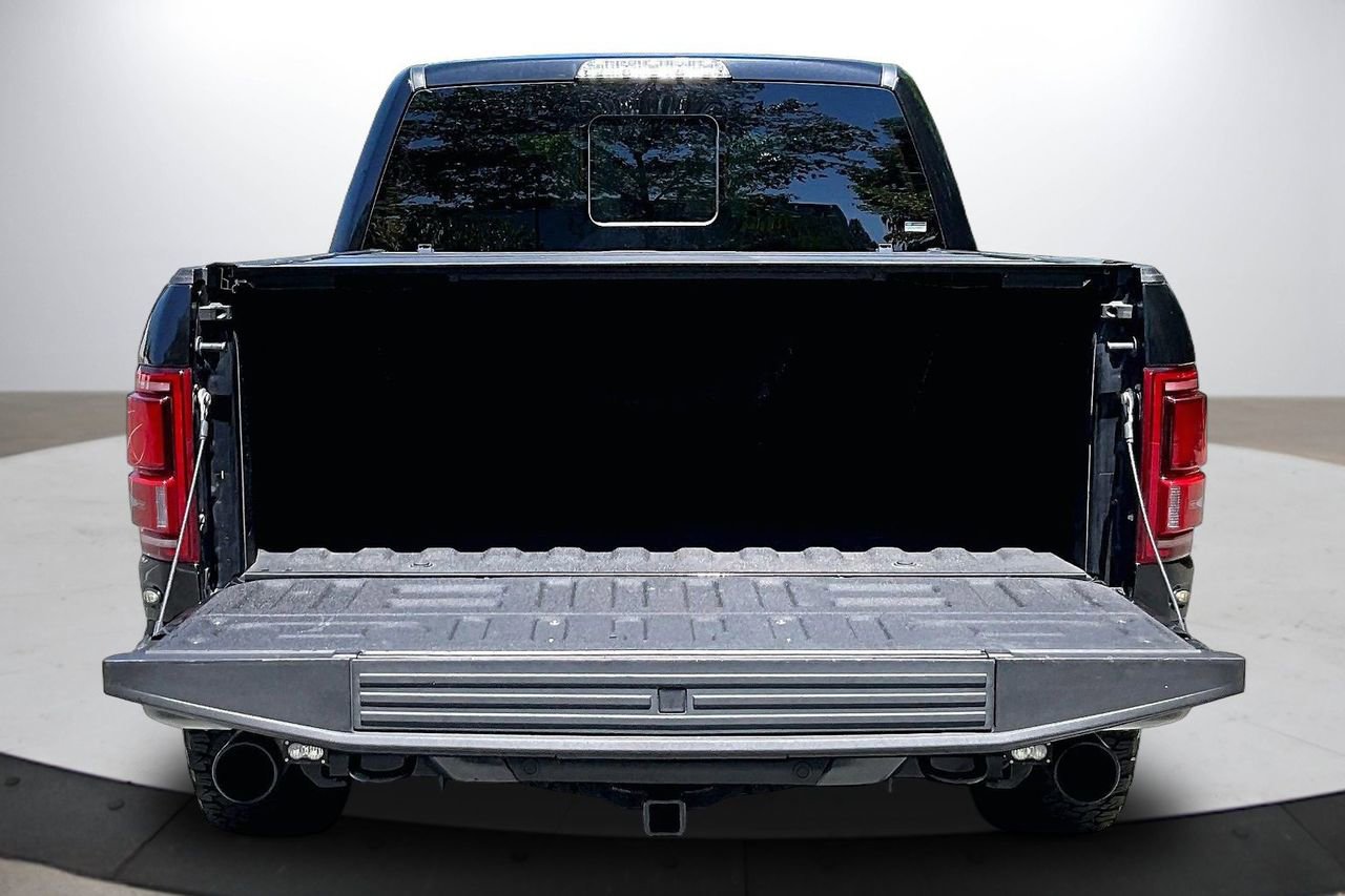 Used 2019 Ford F150 Raptor w/ Equipment Group 802A Luxury AWD/4WD image 26