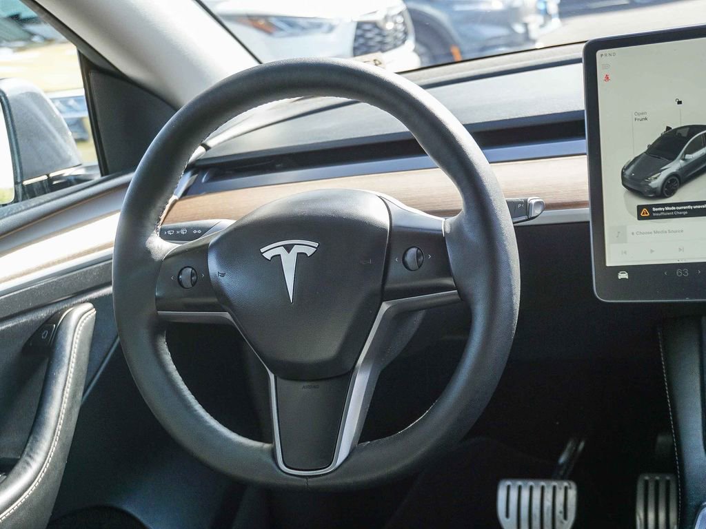 Used 2023 Tesla Model Y Performance AWD/4WD image 17