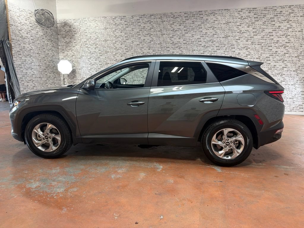 Used 2023 Hyundai Tucson SEL FWD image 4