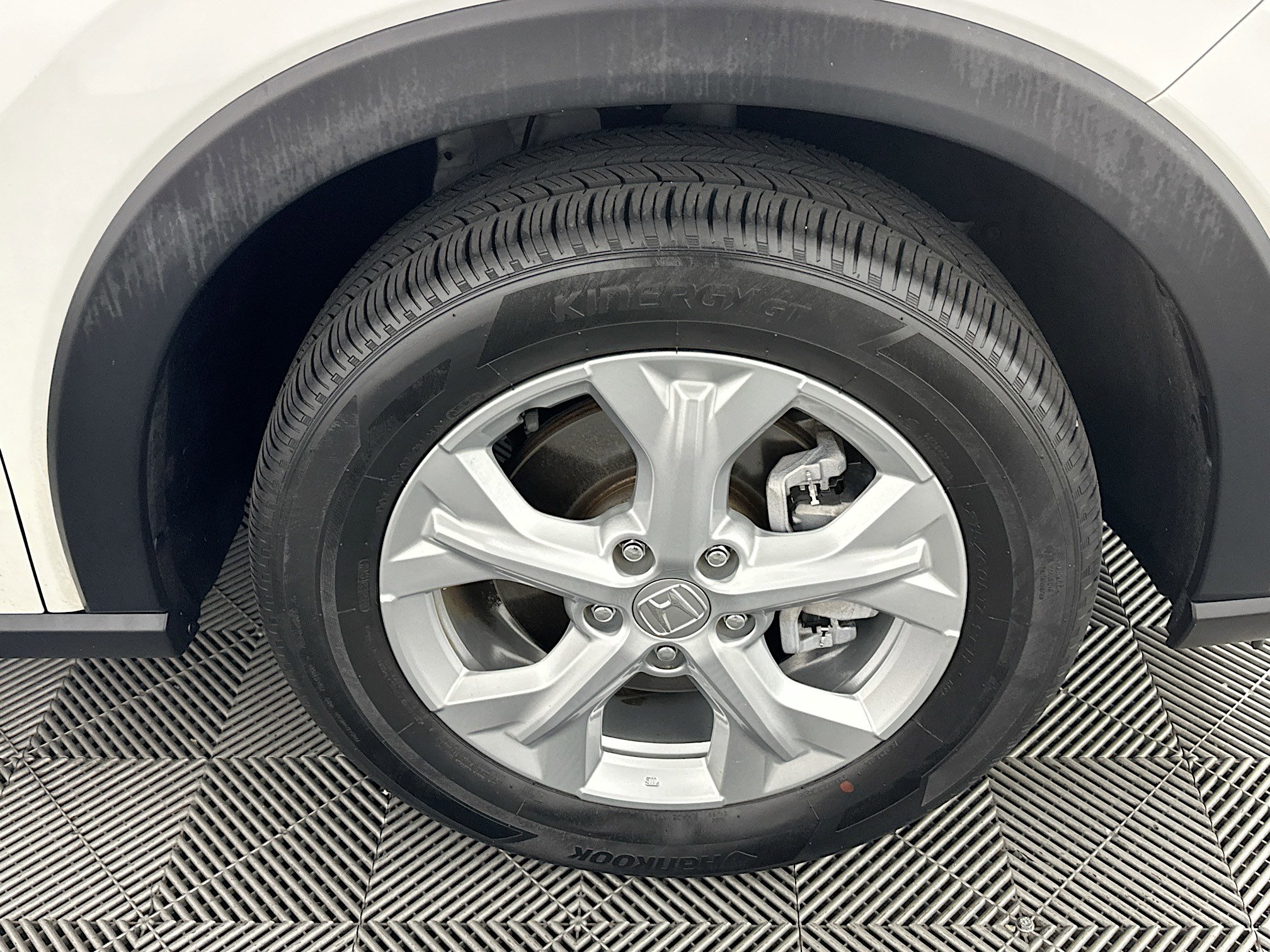 Used 2023 Honda HR-V LX image 11