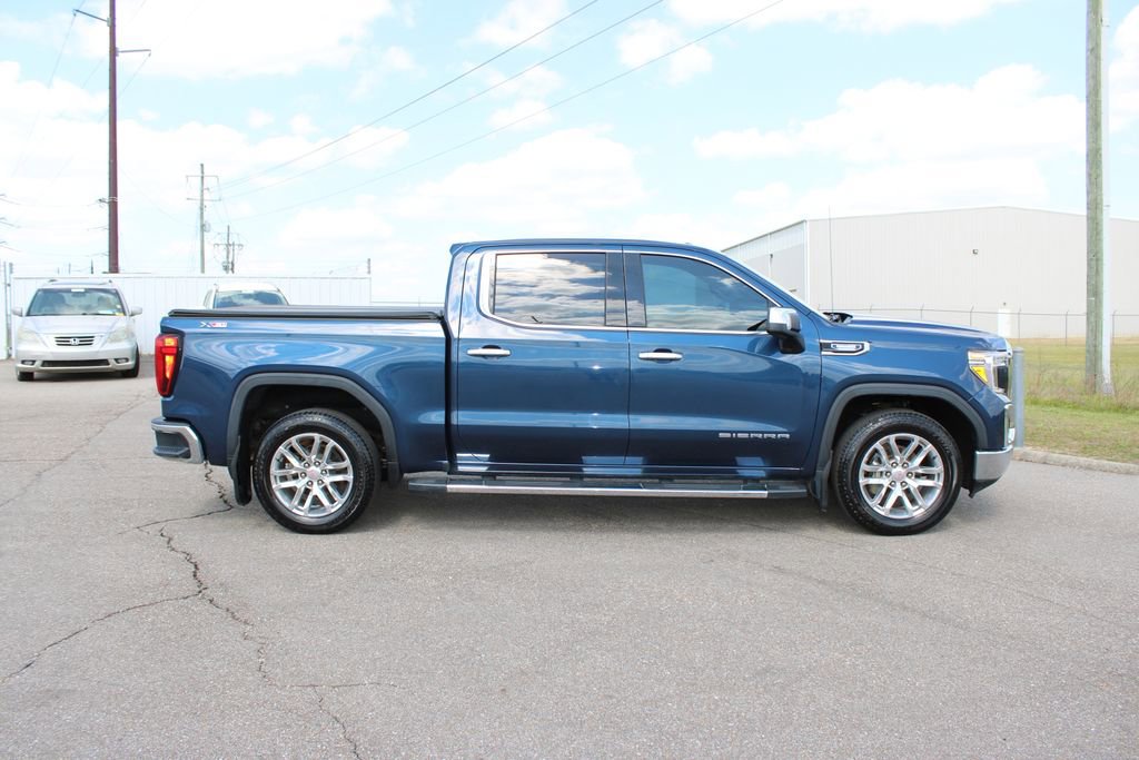 Used 2021 GMC Sierra 1500 SLT w/ SLT Premium Package AWD/4WD image 17