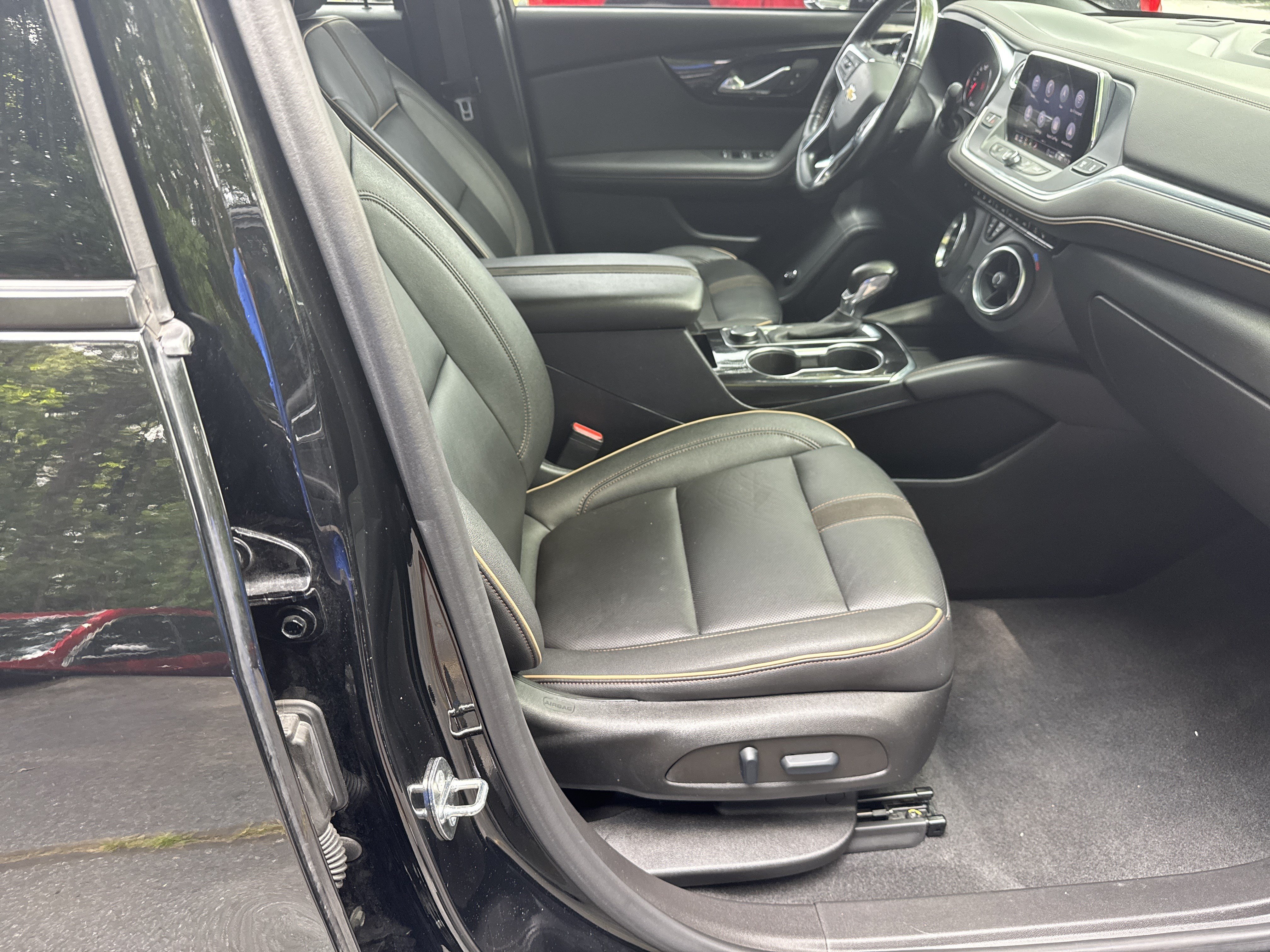 Used 2022 Chevrolet Blazer Premier AWD/4WD image 13