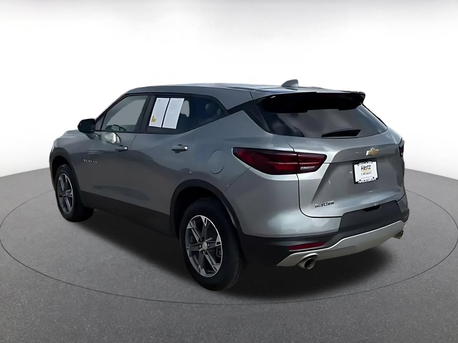 Used 2026 Chevrolet Blazer LT FWD image 9