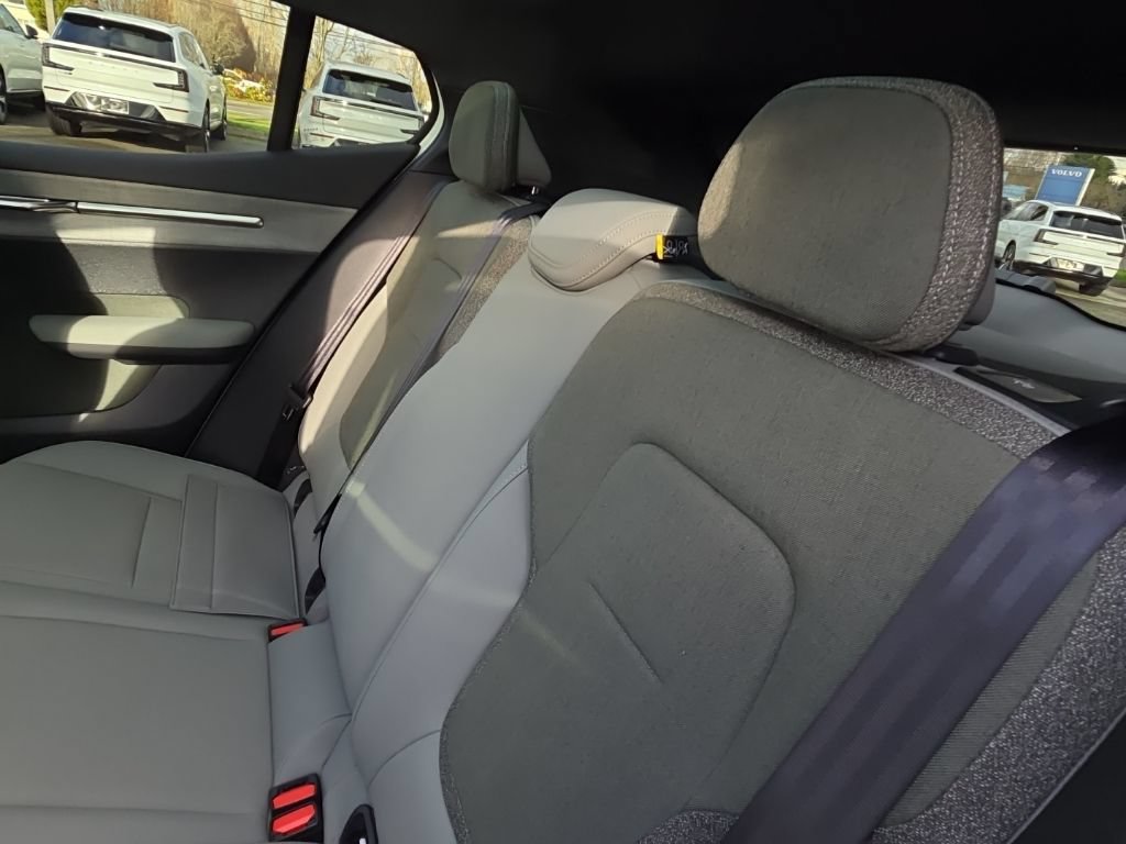 New 2026 Volvo EX30 Plus w/ Protection Package Premier AWD/4WD image 6