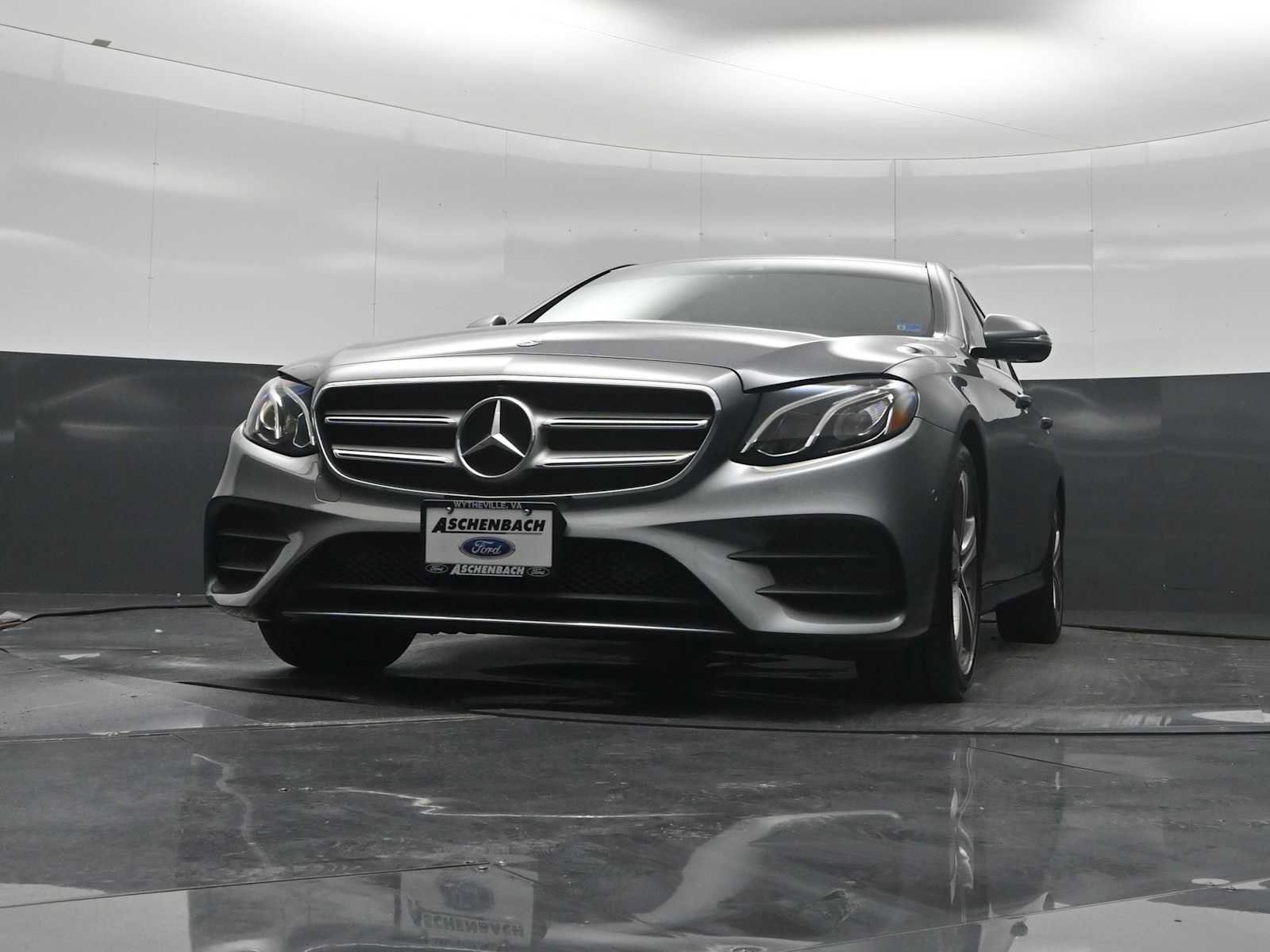 Used 2019 Mercedes-Benz E 300 4MATIC image 54