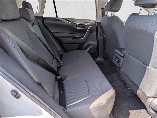 Used 2022 Toyota RAV4 LE AWD/4WD image 21