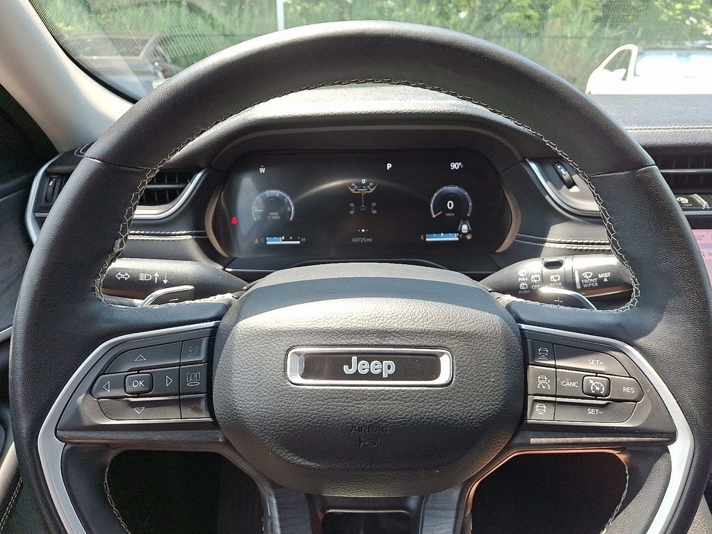 Used 2022 Jeep Grand Cherokee L Limited w/ Luxury Tech Group II AWD/4WD image 20