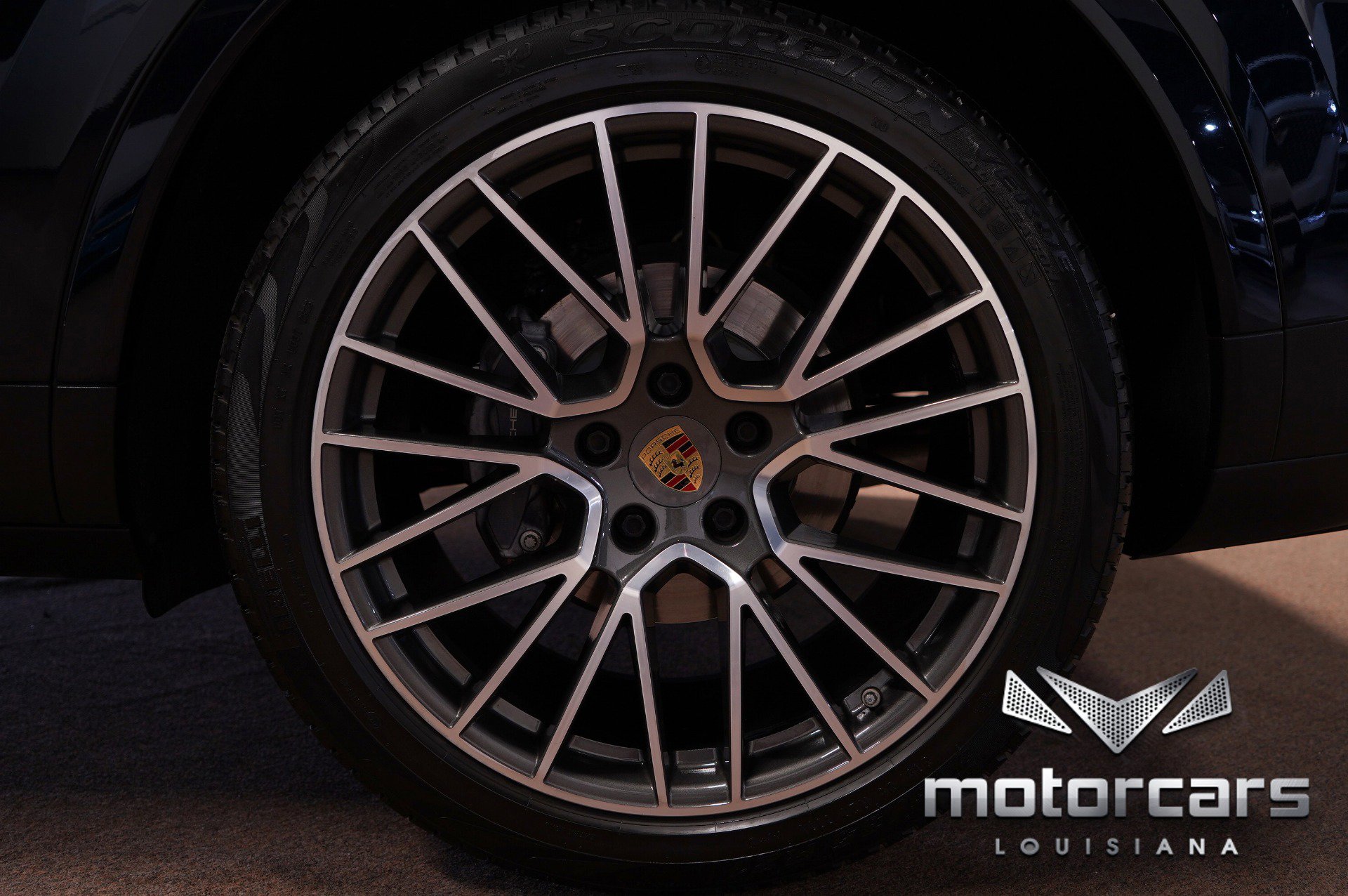 Used 2021 Porsche Cayenne Coupe w/ Premium Package image 17