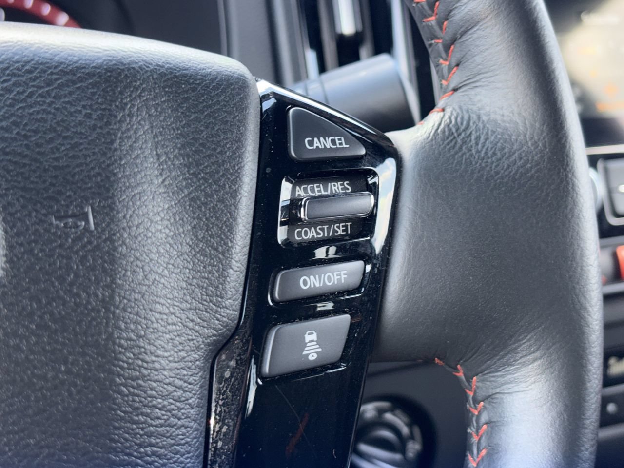 Certified 2025 Nissan Frontier PRO-4X w/ Pro Convenience Package AWD/4WD image 23