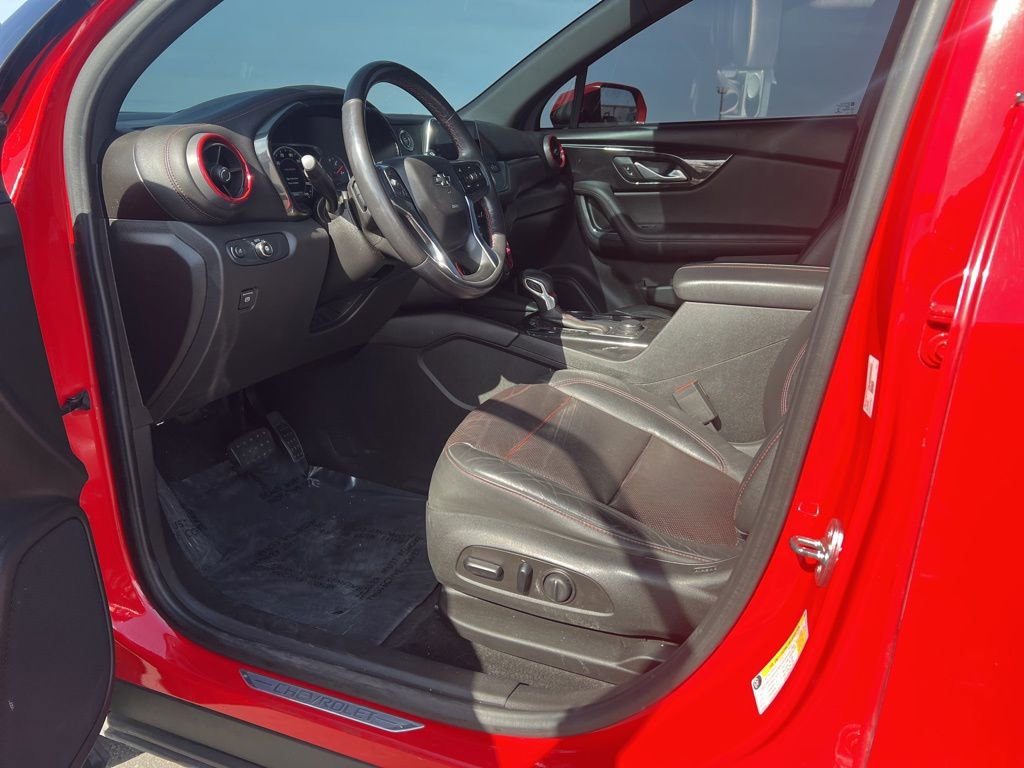 Used 2019 Chevrolet Blazer RS w/ LPO, Cargo Package FWD image 14