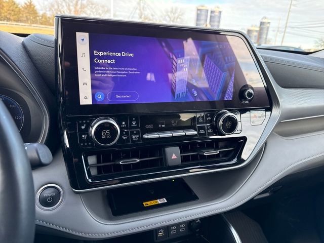 Used 2024 Toyota Highlander Platinum image 20