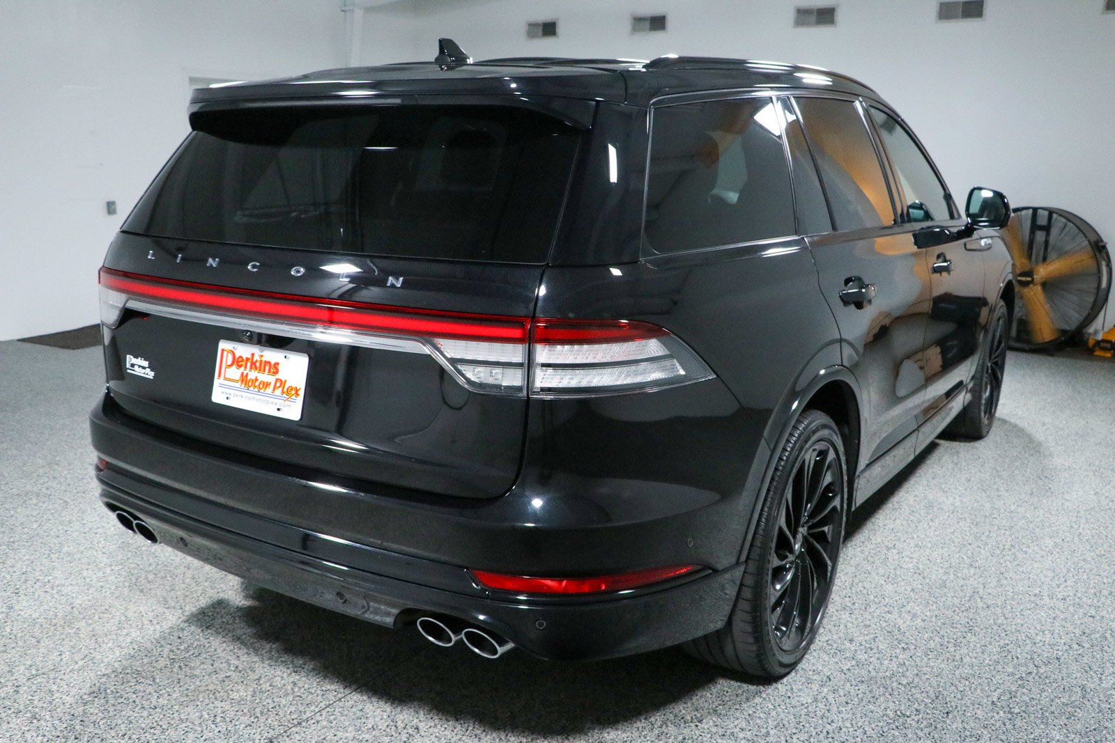 Used 2023 Lincoln Aviator Reserve w/ Jet Package AWD/4WD image 7