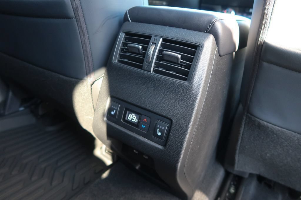 New 2026 Mitsubishi Outlander SEL AWD/4WD image 16