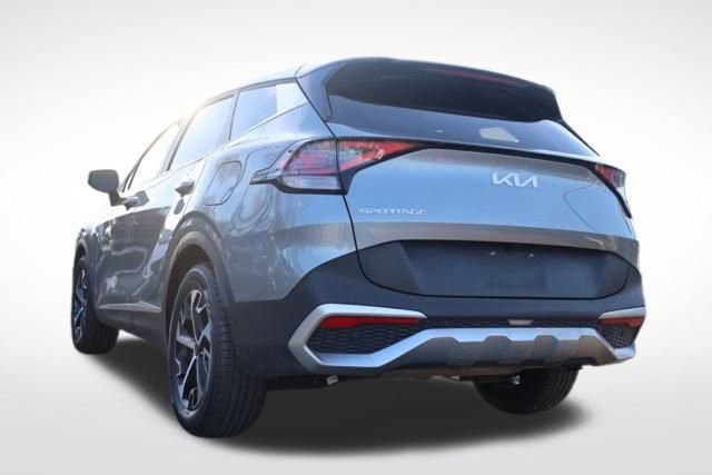 Used 2024 Kia Sportage EX image 10
