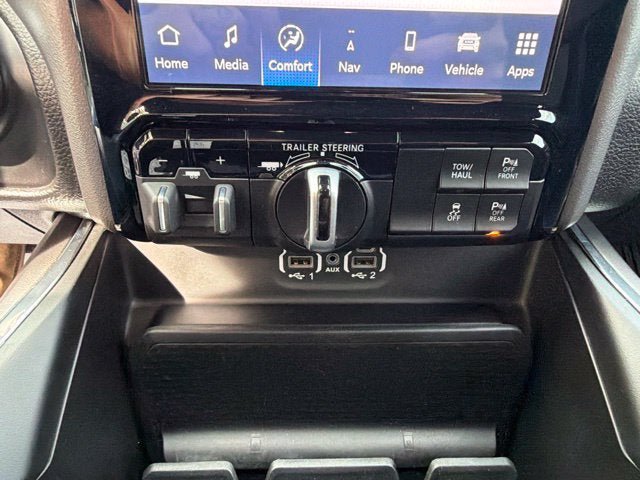Used 2023 RAM 1500 Laramie AWD/4WD image 13