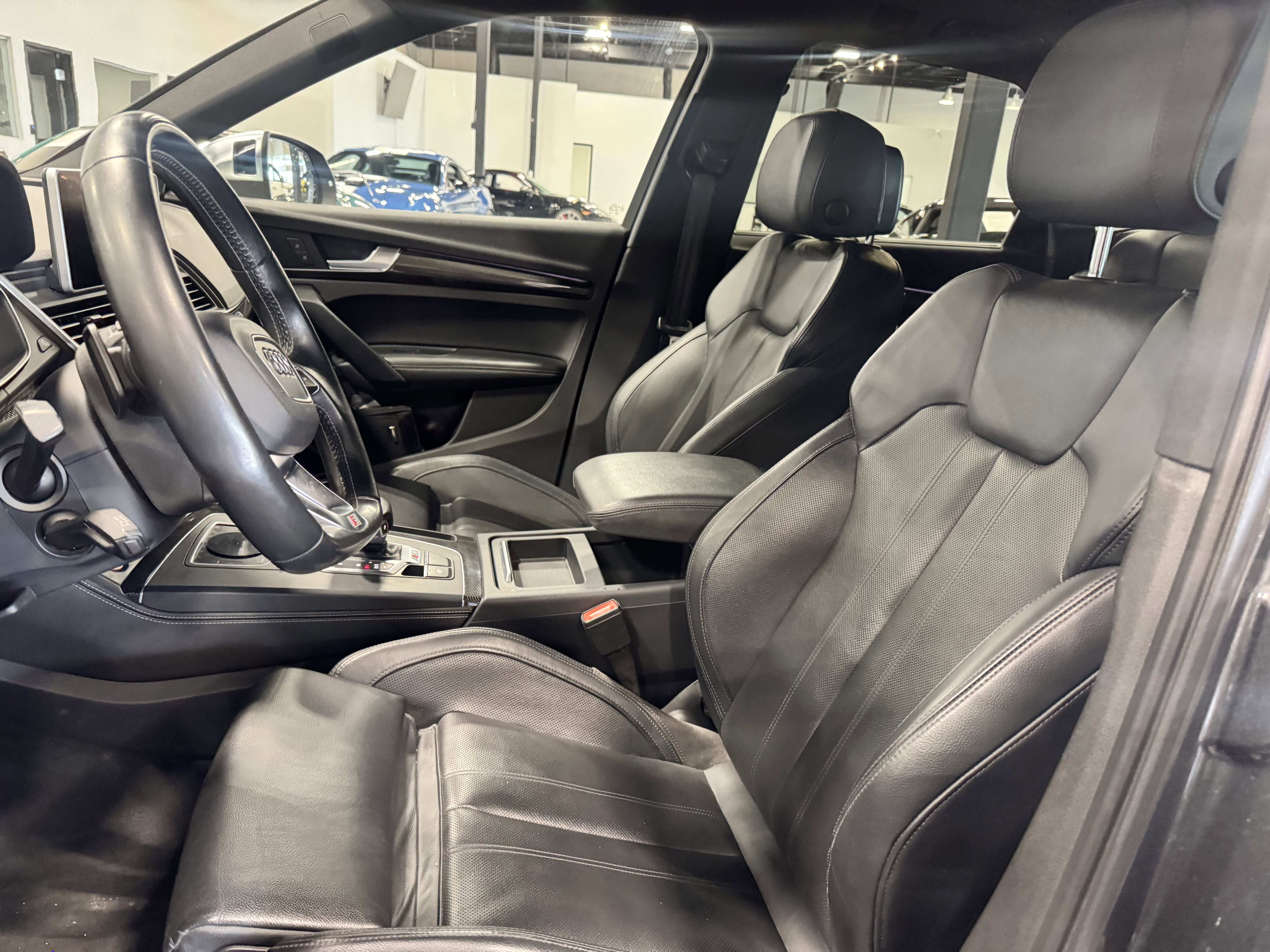 Used 2018 Audi SQ5 Prestige w/ Prestige Package image 29