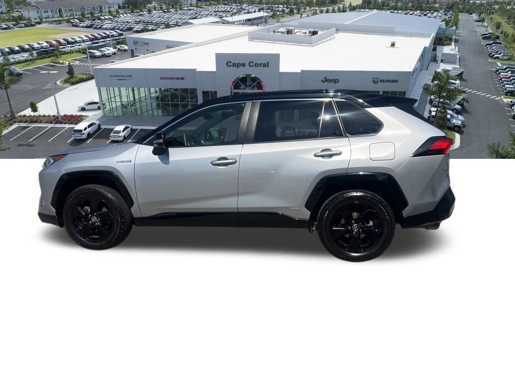Used 2020 Toyota RAV4 XSE AWD/4WD image 30