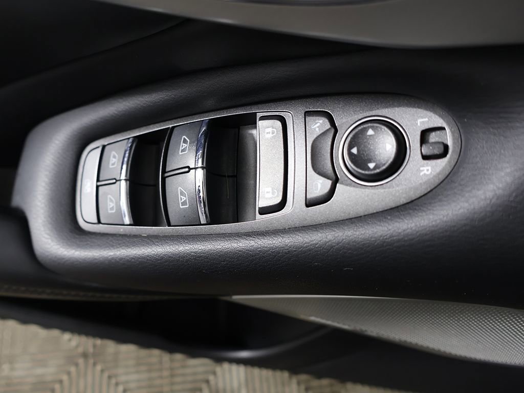 Used 2023 INFINITI Q50 Luxe image 36