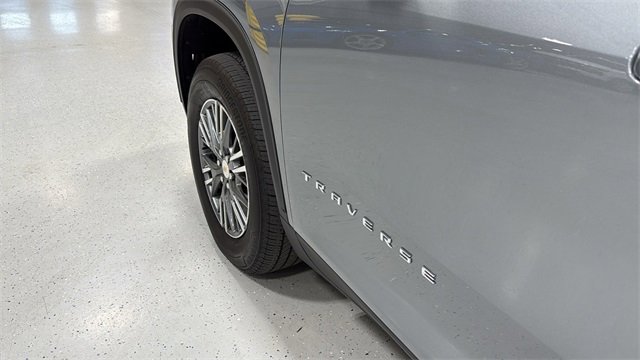 Used 2024 Chevrolet Traverse LT w/ Trailering Package image 16