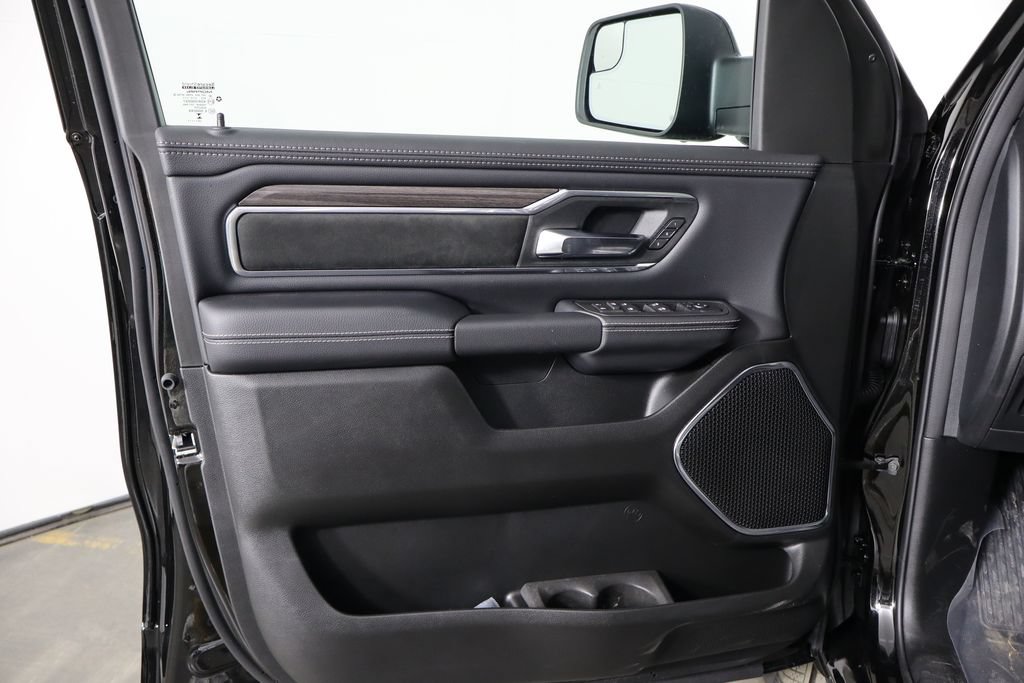 New 2027 RAM 1500 Laramie AWD/4WD image 19