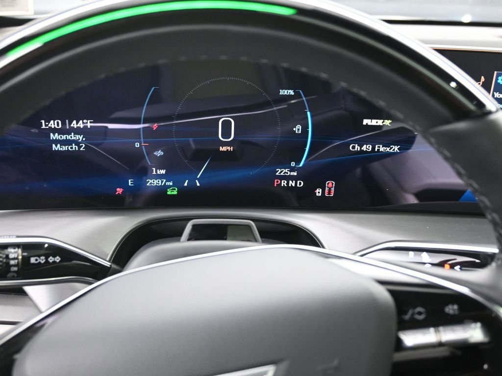 Used 2026 Cadillac Vistiq Sport image 9