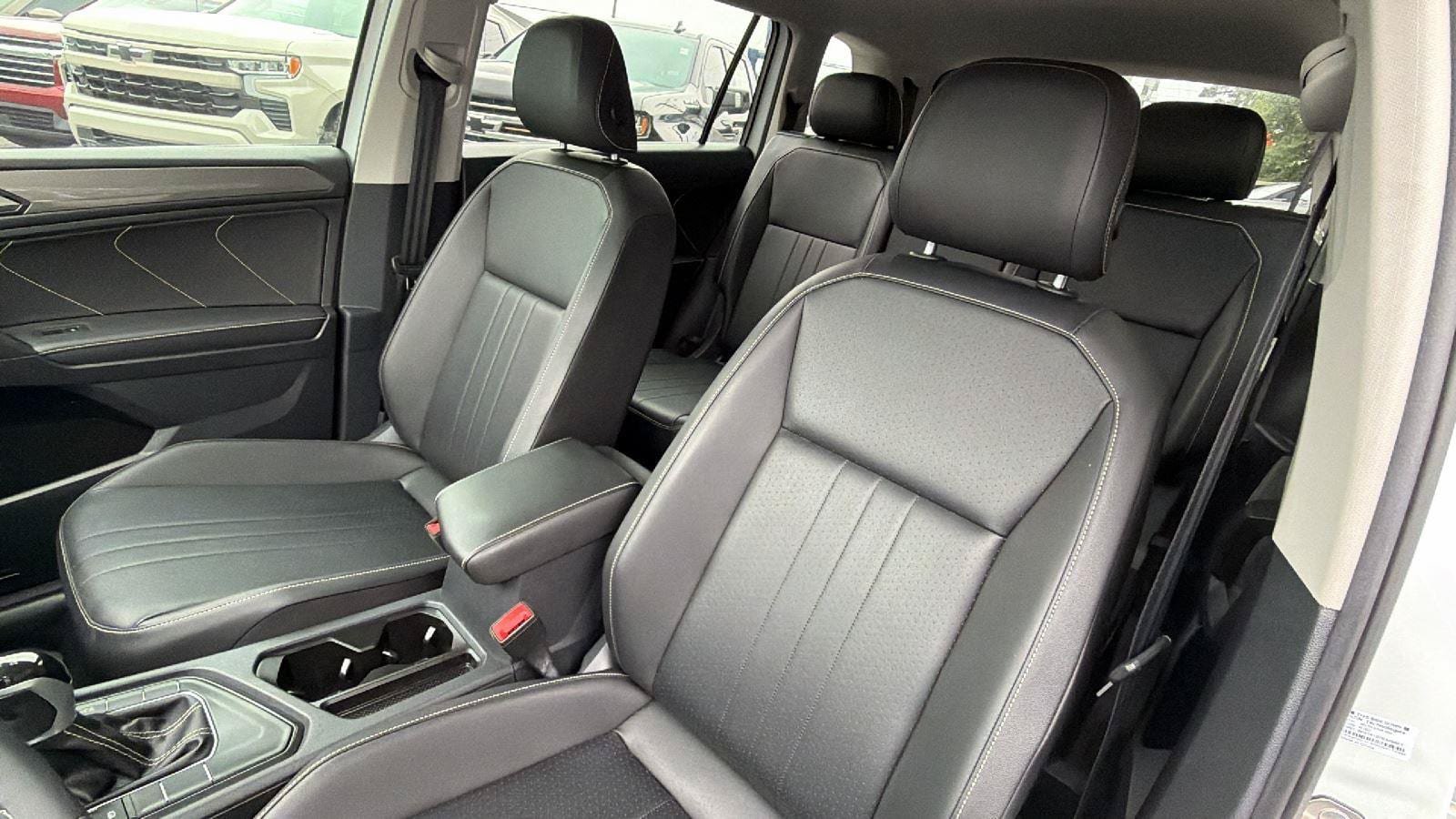 Used 2022 Volkswagen Tiguan SE FWD image 17
