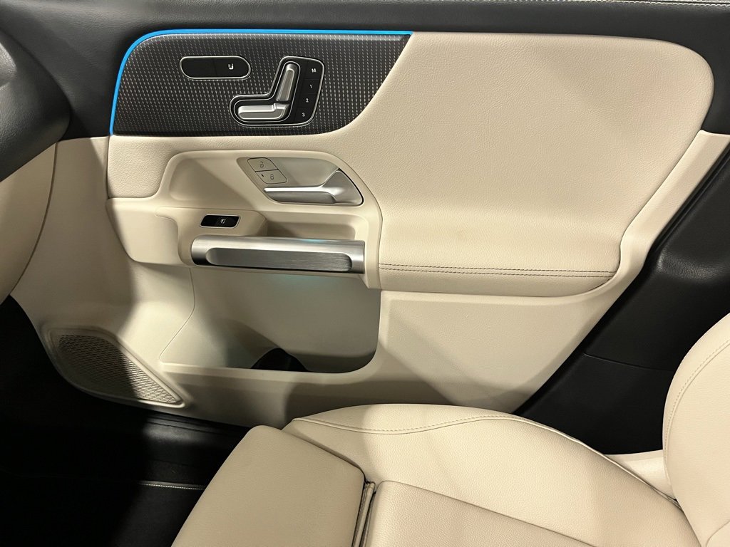 Certified 2022 Mercedes-Benz GLB 250 image 16