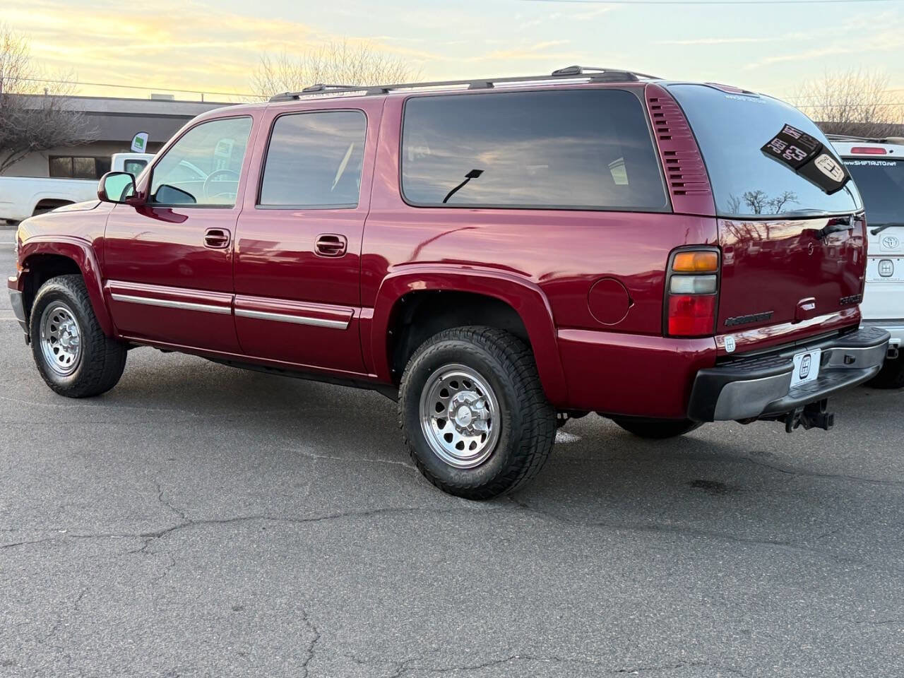 Used 2005 Chevrolet Suburban LS w/ Preferred Equipment Group image 9