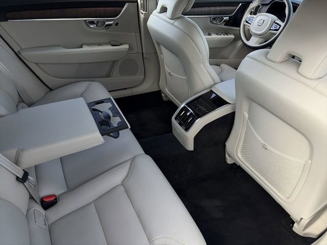 Used 2022 Volvo S90 B6 Inscription w/ Advanced Package image 16