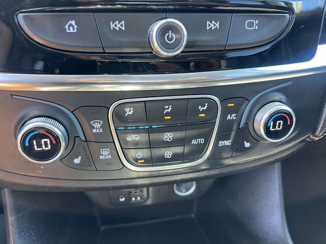Certified 2020 Chevrolet Traverse LT w/ LT Premium Package AWD/4WD image 31