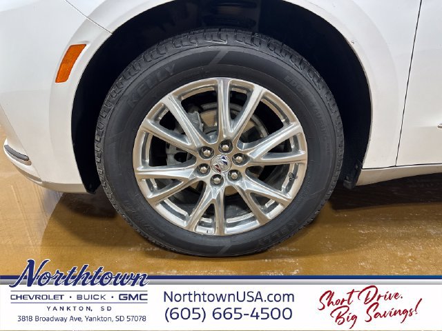 Used 2024 Buick Enclave Premium AWD/4WD image 24
