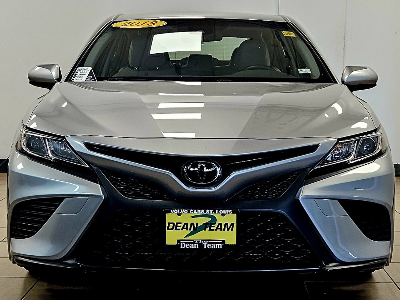 Used 2018 Toyota Camry SE image 6