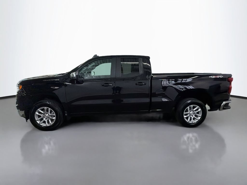 Used 2024 Chevrolet Silverado 1500 LT AWD/4WD image 6