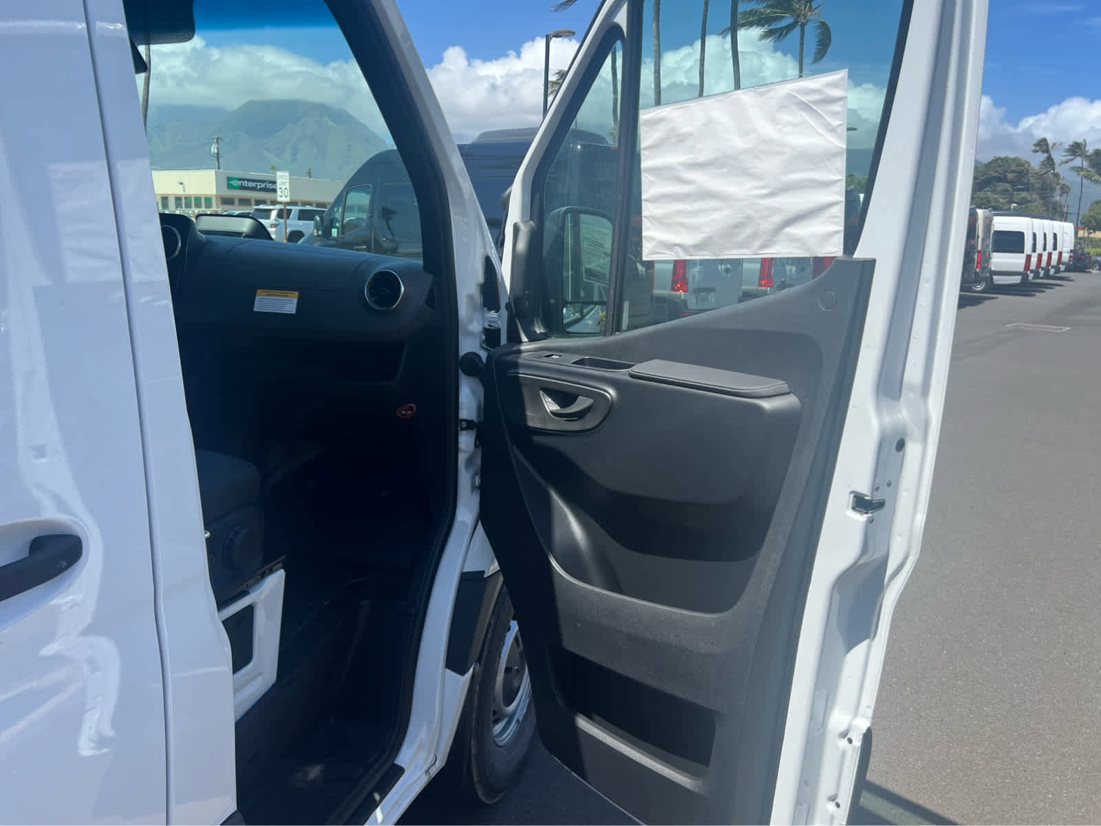 New 2025 Mercedes-Benz Sprinter 2500 image 17