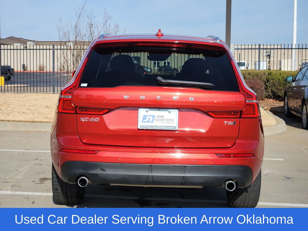 Used 2018 Volvo XC60 T6 Momentum w/ Advanced Package image 6