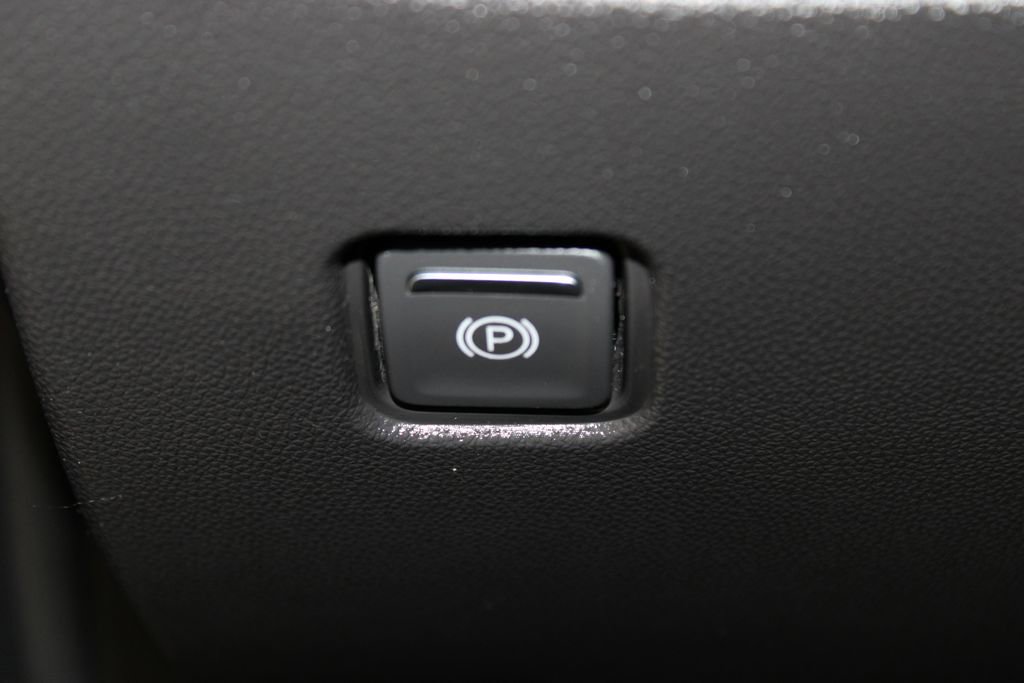 Used 2025 Chevrolet Blazer LT image 27