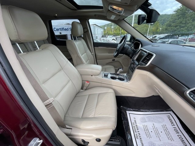 Used 2017 Jeep Grand Cherokee Limited image 39