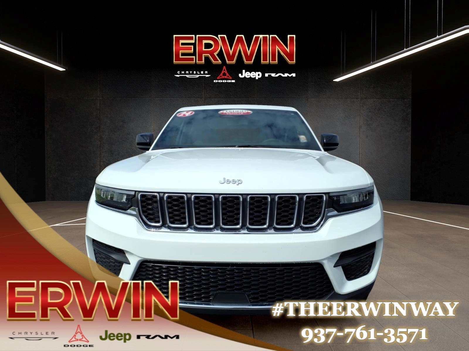 Certified 2024 Jeep Grand Cherokee Laredo X w/ Luxury Tech Group I AWD/4WD image 2