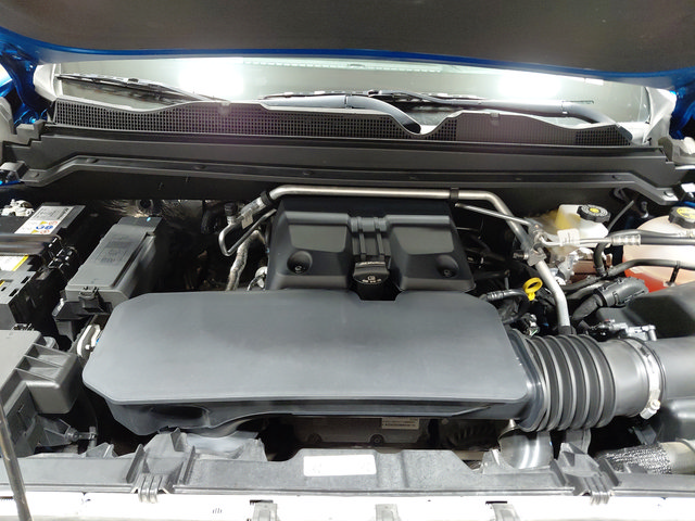 Used 2024 Chevrolet Colorado Trail Boss w/ LPO, Skid Plate Package AWD/4WD image 16