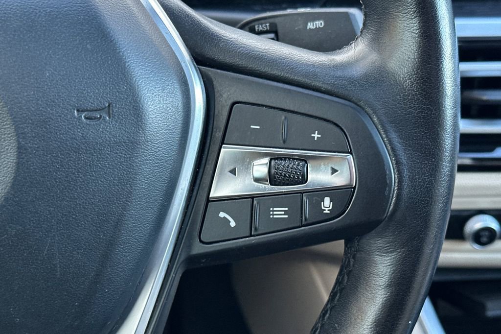 Used 2023 BMW i4 eDrive40 w/ Premium Package image 28