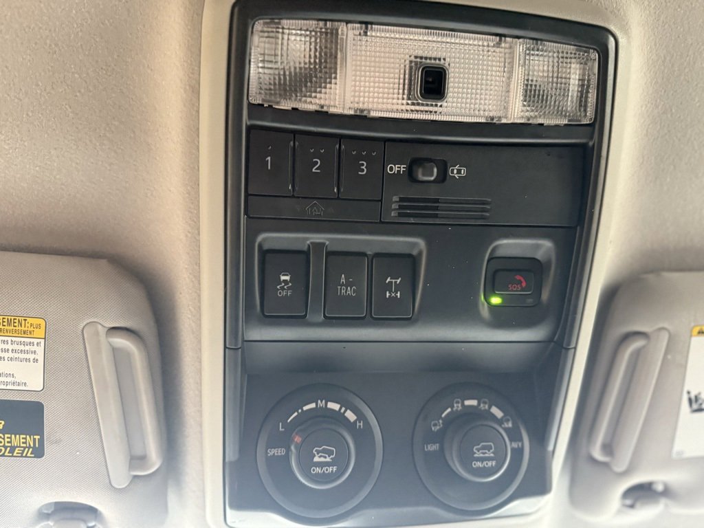 Used 2022 Toyota 4Runner TRD Off-Road Premium image 34