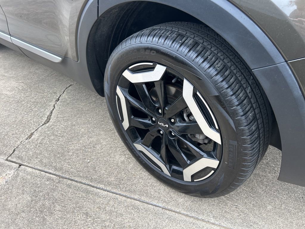 Used 2025 Kia Telluride S AWD/4WD image 9
