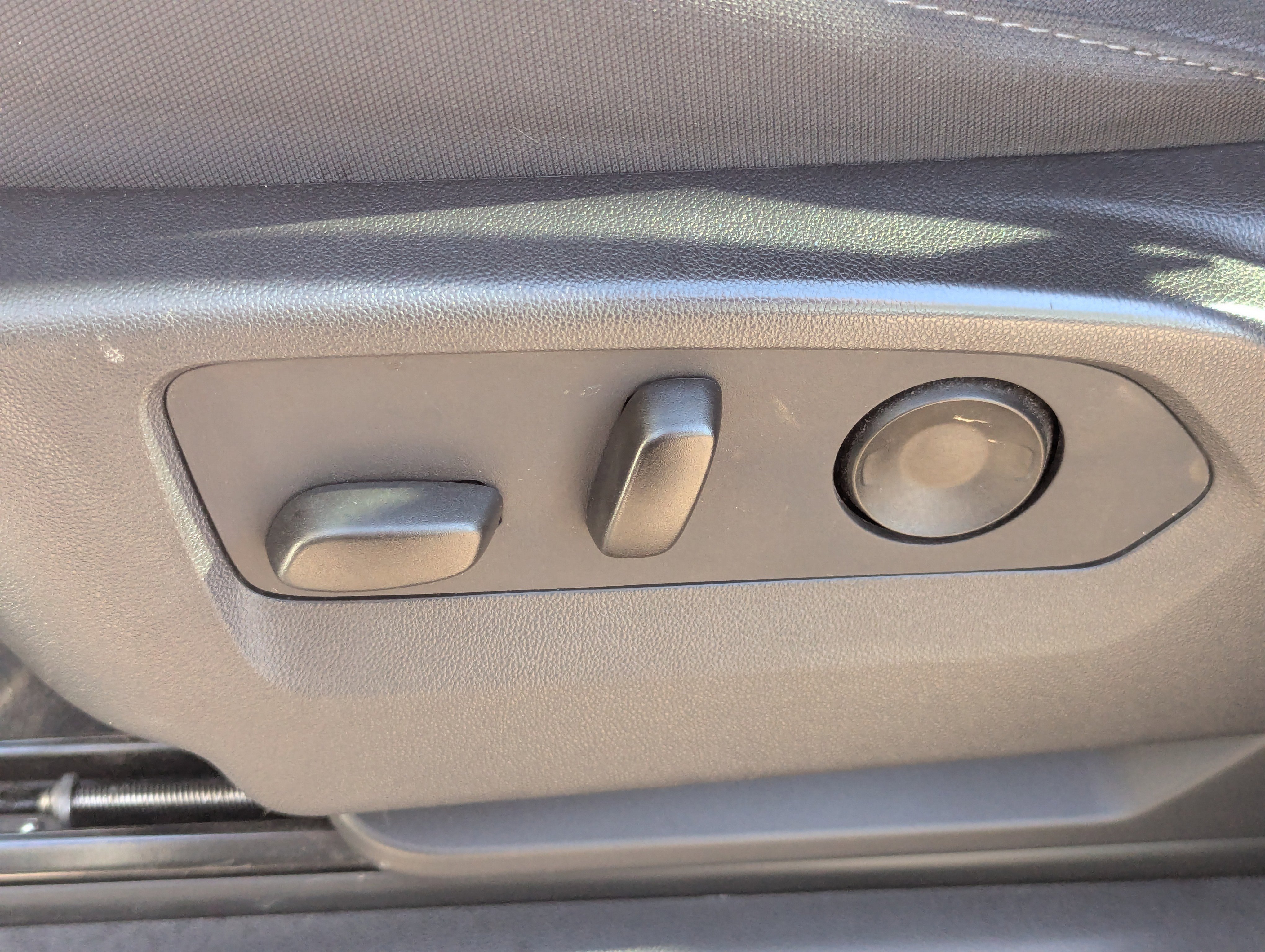 Used 2023 GMC Sierra 1500 SLE image 21