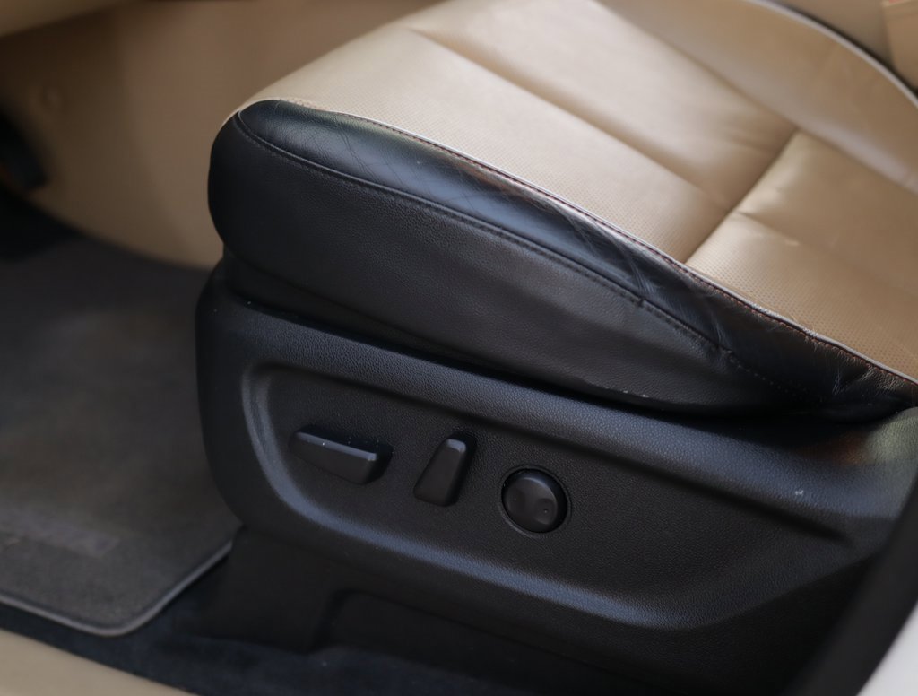 Used 2018 Kia Sedona LX w/ LX Essentials Premium Package image 20