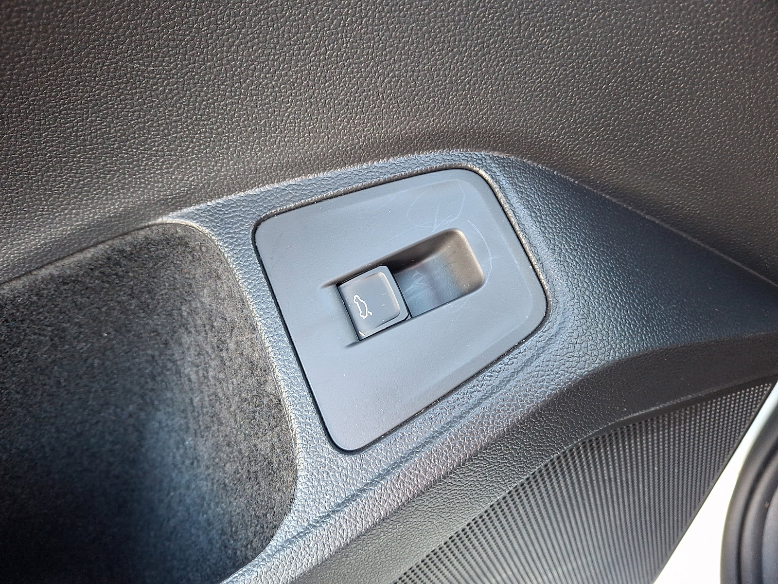 Certified 2024 Volkswagen Tiguan Wolfsburg Edition image 26