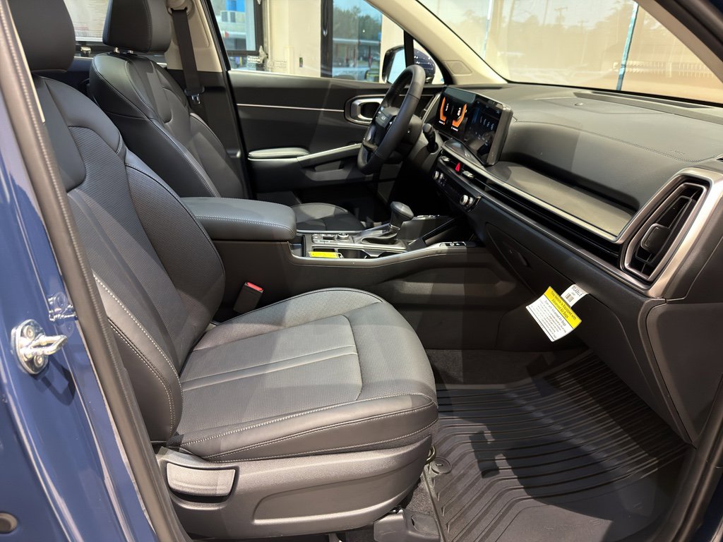 New 2026 Kia Sorento S w/ S Panoramic Sunroof Package image 23