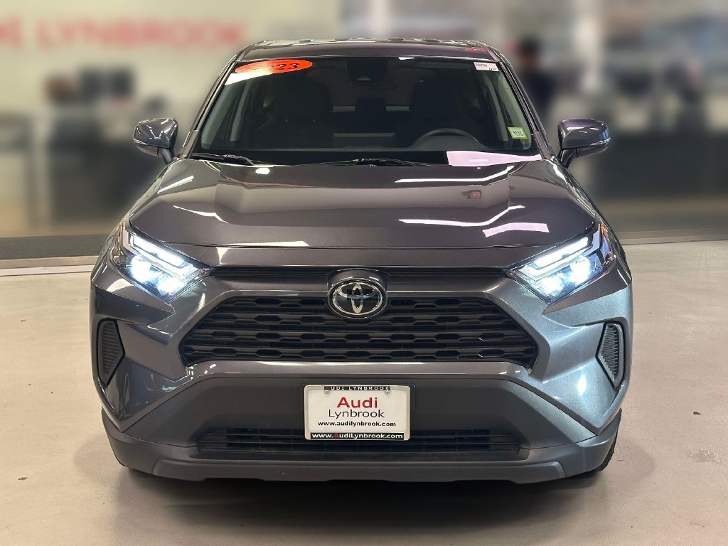 Used 2023 Toyota RAV4 LE AWD/4WD image 2