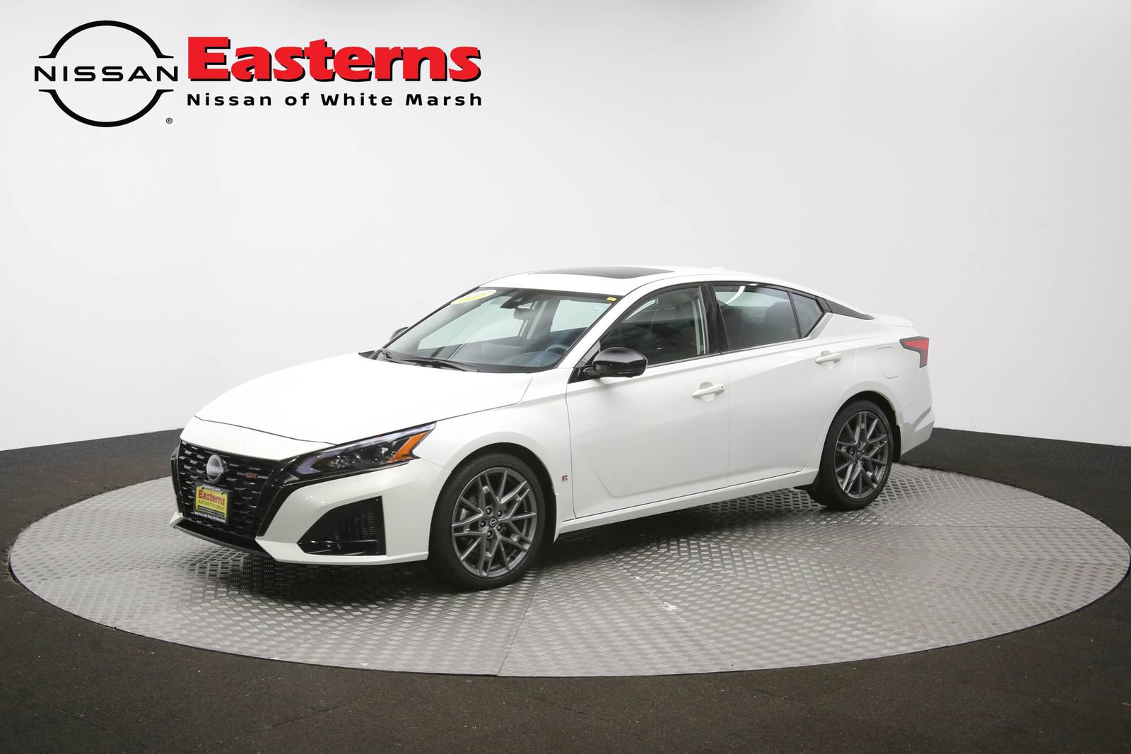 Used 2023 Nissan Altima 2.0 SR FWD image 55