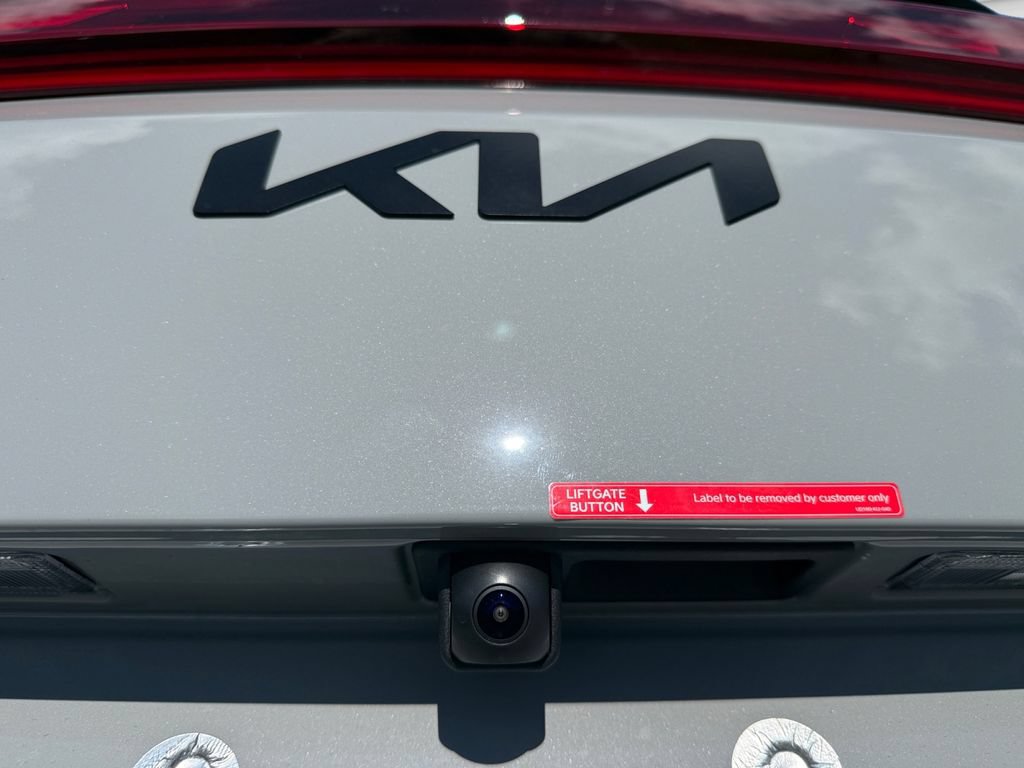 New 2027 Kia Carnival SX w/ Dark Edition Package FWD image 18