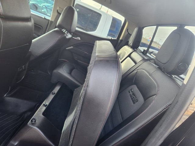 Used 2016 GMC Canyon SLE image 10